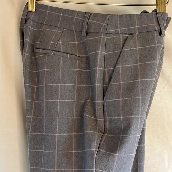 EUC Express Stretch Columnist Ankle size 4R gray pants - Picture 14 of 16